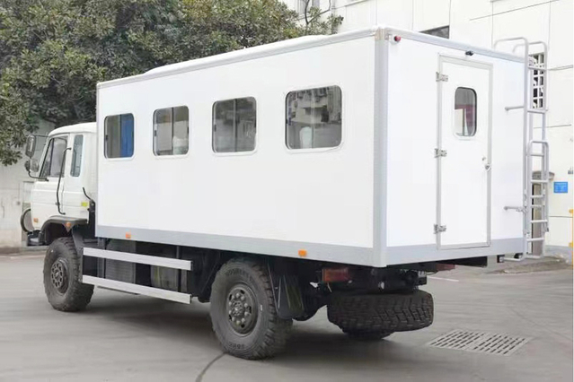 လေးဘီးဒူဓါတ်ကို brem22070 chassis မှ 153 လမ်းမကြီးမှ 153 ခုကိုပြုပြင်ထားသော VAN_4 × 4 DF bus changepower 4 × 4 × 48 / 24/20 / 32/32 / 40- ထိုင်ခုံအခန်းကြီး