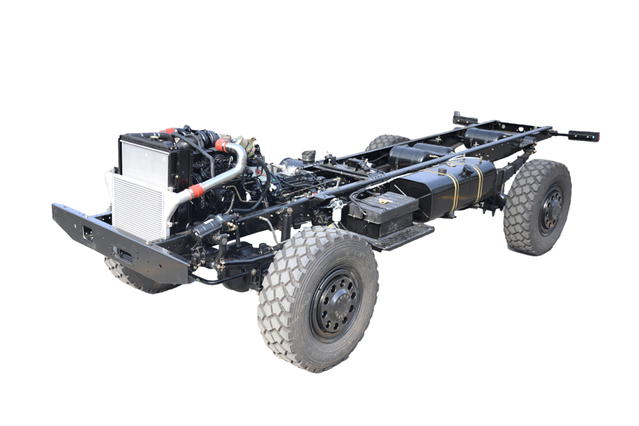 မြင်းကောင်ရေ 210 EQ2070 လက်စွဲ 6-speed စတီးပြားအမျိုးအစား III ကိုယ်ထည်_4×4DF လမ်းကြမ်းအထူးယာဉ် export_four- wheel drive