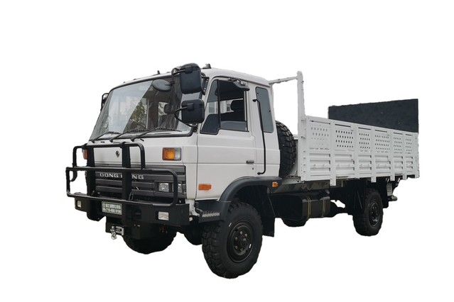 DFလေးဘီးယက်ခေါင်းပြား EQ2070 လမ်းကြမ်းလျှပ်စစ်-ဟိုက်ဒရောလစ်ဓာတ်လှေကား tailgate_153 ထရပ်ကားကိုယ်ထည်ကို ပြုပြင်မွမ်းမံထားသော 1.5 တန် တင်ဆောင်ခြင်းနှင့် လွှင့်တင်ခြင်းစင်္ကြန်ထရပ်ကား